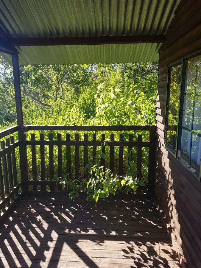 The Nutbush Boma Lodge Hekpoort Bagian luar foto