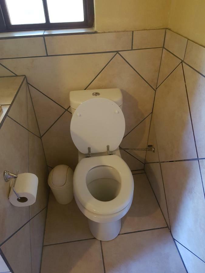 The Nutbush Boma Lodge Hekpoort Ruang foto